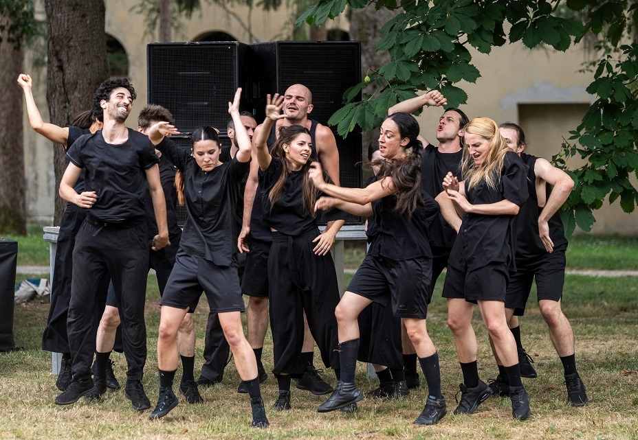 DIALOGHI_Arearea_Bolero_757_AblD.JPG per foto centrale sito.JPG